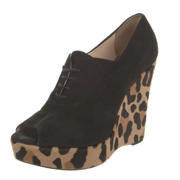 Authentic Prada suede leather pony’s hair black & leopard print lace up wedge - Picture 3 of 10